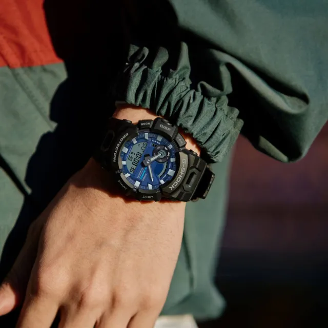 【CASIO 卡西歐】G-SHOCK 智慧藍芽 計步 跑者訓練運動雙顯錶-黑色(GBA-900CB-1A 防水200米)