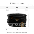 【GUESS】經典LOGO皮革寬背帶斜背包(兩色任選)