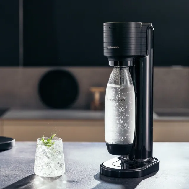 英國SodaStream GAIA 全新快扣氣泡水機暢銷組