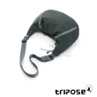 【tripose】PLAIN機能尼龍輕量彎月斜背包(兩色/2024新款上市)