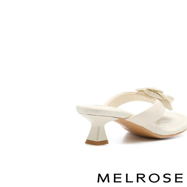 【MELROSE】美樂斯 奢華閃鑽花朵綿羊皮方頭高跟夾腳拖鞋(白)