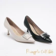 【Pineapple Outfitter】GIDJA 氣質素面水鑽方釦高跟鞋(白色)