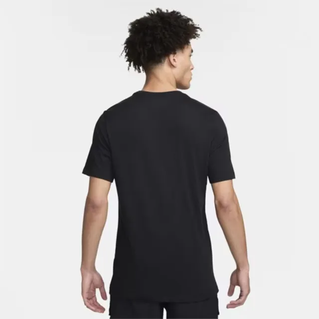 【NIKE 耐吉】AS M NK DF TEE IYKYK RUN SU24 上衣 短袖上衣 短Ｔ 男 黑 LOGO 休閒 穿搭(FV8391-010 ∞)