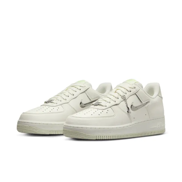 【NIKE 耐吉】運動鞋 休閒鞋 女鞋 W AIR FORCE 1 07 NN SE 米白 金屬 銀勾 皮革 AF1 低筒(FN8540100)