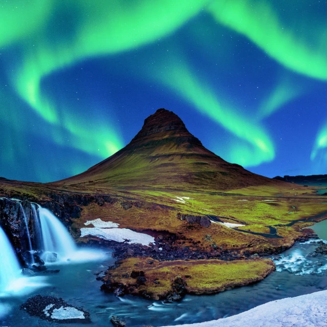冰島極光15日 冰與火的國度(藍色溫泉湖 冰島壯麗大瀑布 冰島極光)