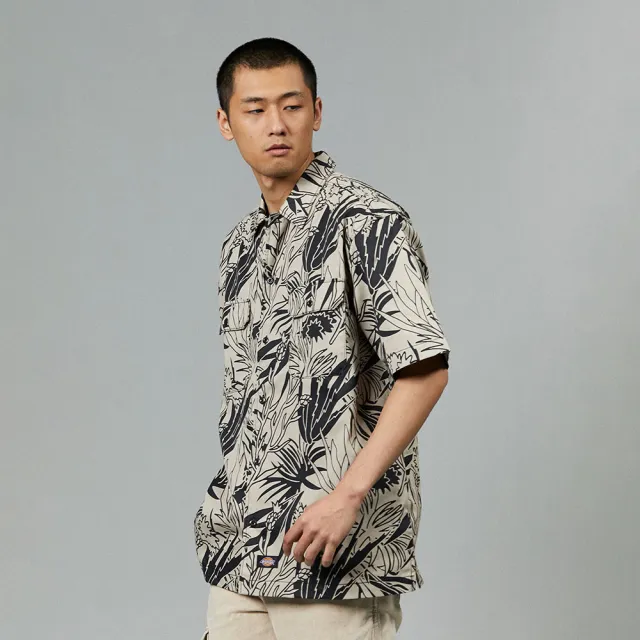 【Dickies】男款雲黑色滿版沙漠植物印花短袖休閒工裝襯衫｜DK013094H61