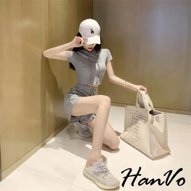 【HanVo】現貨 抽繩連帽短袖套裝兩件式套裝(連帽短版休閒運動套裝 韓系女裝 女生衣著 A08-5993)