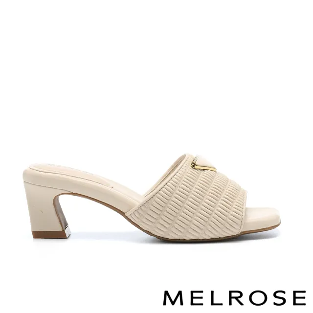 【MELROSE】美樂斯 率性飾釦寬帶壓紋羊皮方頭高跟拖鞋(米白)