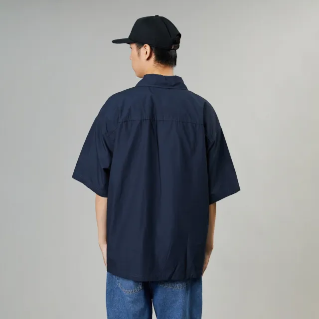 【Dickies】男款深海軍藍純棉胸前大口袋設計寬鬆工裝短袖襯衫｜DK012972DNX