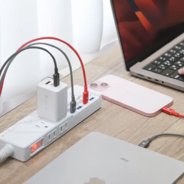 【ADAM 亞果元素】3開4插 2USB+2Type C OMNIA G65 GaN 65W 智慧快充延長線(三年保固)