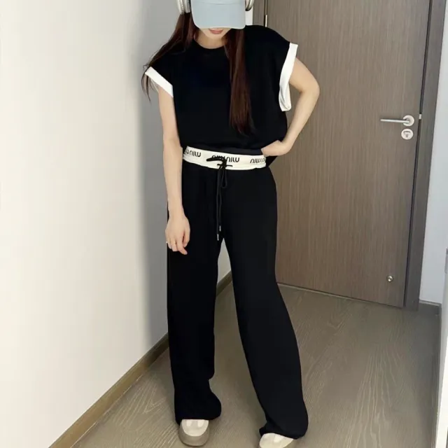 【buyer 白鵝】兩件式 空氣棉運動風褲裝套裝(黑色)