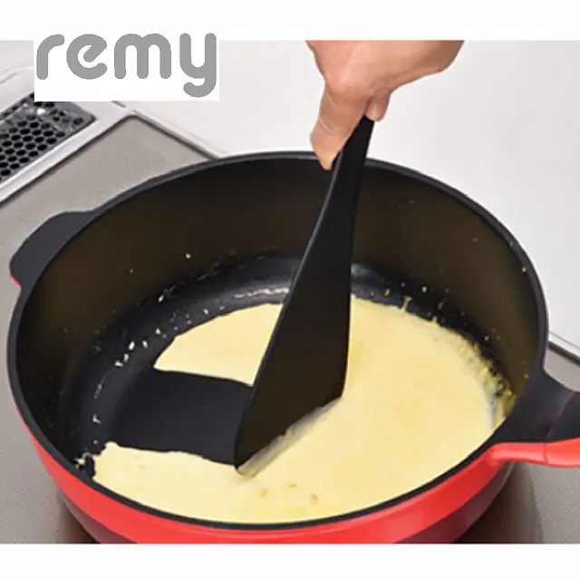 【Remy】日本製Remy耐熱料理斜鍋鏟 30cm 燕三條高品質(刮勺/刮杓/炒杓/斜鏟 耐高溫 烘焙 備料)