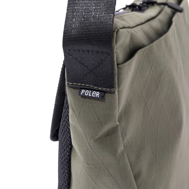 【POLER STUFF】日本限定 POLER X-CLOTH MESSENGER 中型郵差包 / 側背包(雙11 橄欖綠)