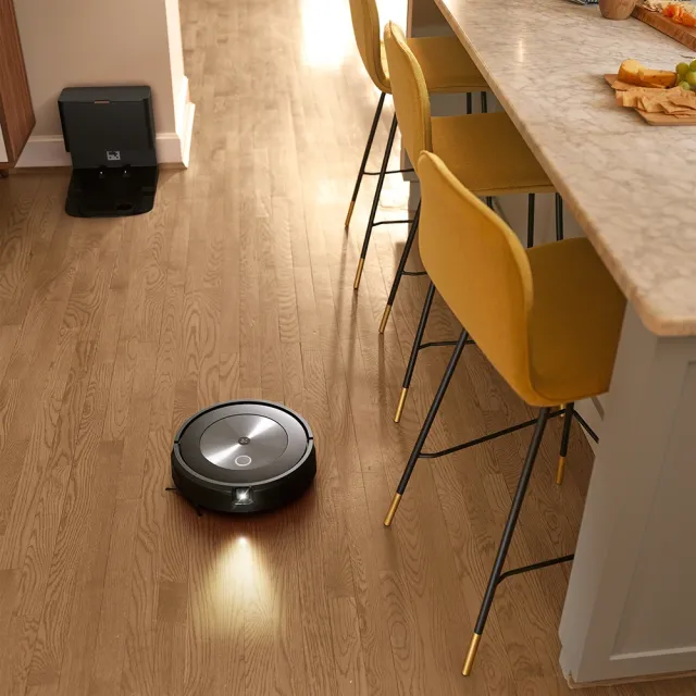 【iRobot】Roomba j7+ 自動集塵+鷹眼掃地機器人 買1送1超值組(保固1+1年)