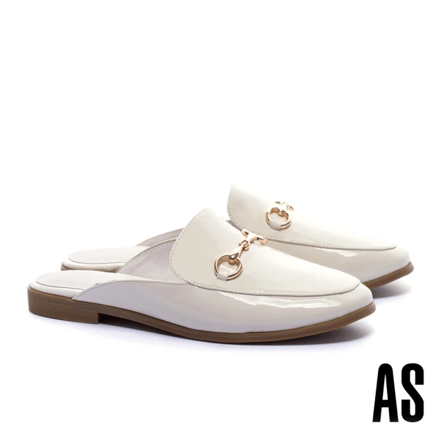 AS 集團 經典復刻時尚馬銜釦漆皮低跟穆勒拖鞋(白)優惠推薦