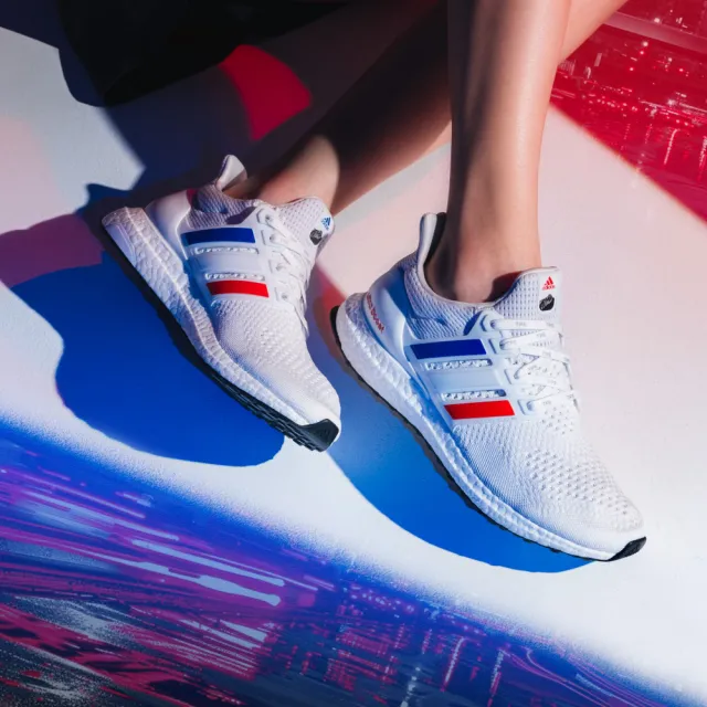 【adidas 官方旗艦】ULTRABOOST 1.0 台北城市跑鞋 慢跑鞋 運動鞋 男鞋/女鞋 JS0307