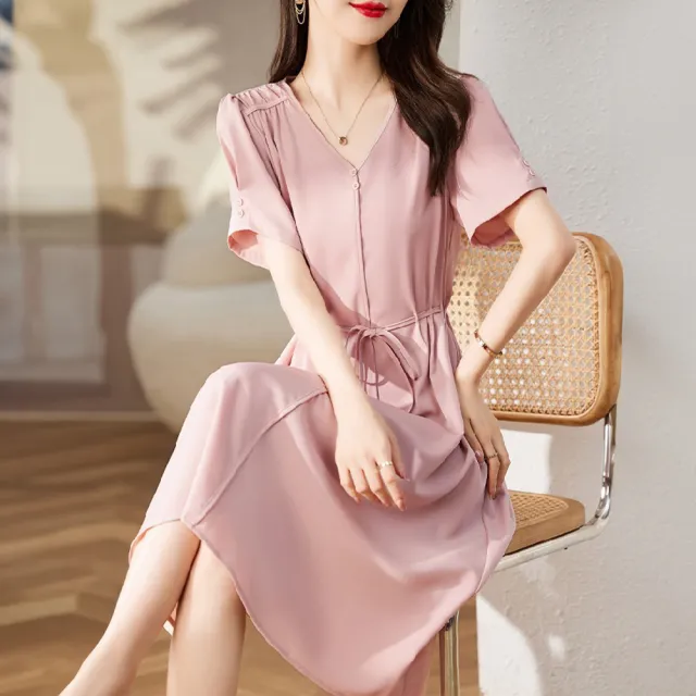 【LANNI 藍尼】現貨 綁帶氣質V領收腰洋裝(女裝/洋裝/套裝/長版上衣/連身裙/素色/日系)