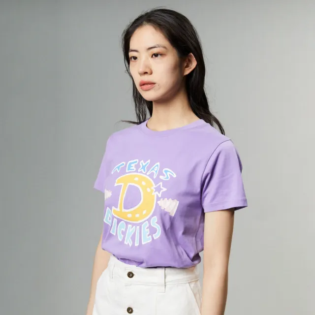 【Dickies】女款丁香紫純棉胸前大尺寸趣味文字印花短袖T恤｜DK011631F62