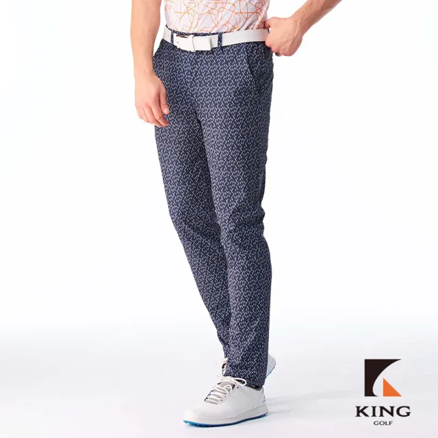 【KING GOLF】實體同步款-男款素色滿版斜格紋線條印花修身彈性休閒長褲/高爾夫球長褲(丈青)