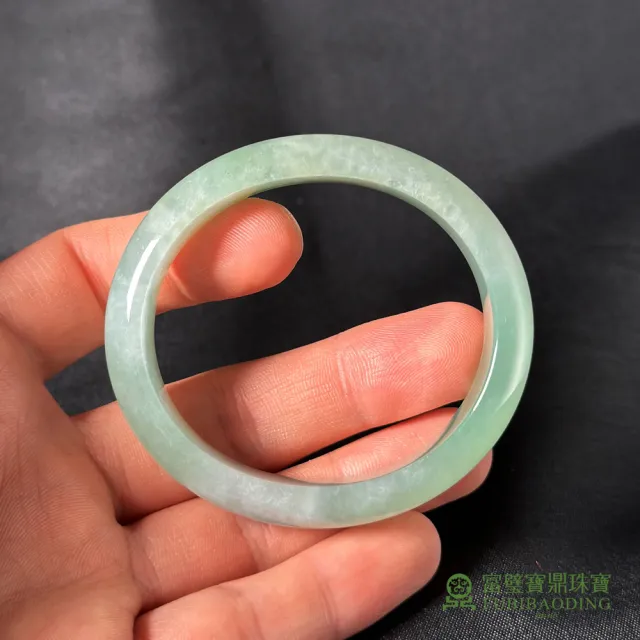 【Fubibaoding jeweler 富璧寶鼎珠寶】淡綠細糯種翡翠手鐲(天然A貨 翡翠 送禮 玉鐲 台灣圍#16.5)