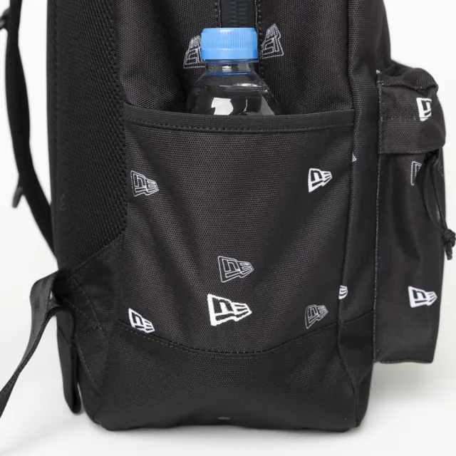 【NEW ERA】雙11 NEW ERA 男 女 後背包 日版LIGHT PACK NE MONOGRAM黑(NE14201361)