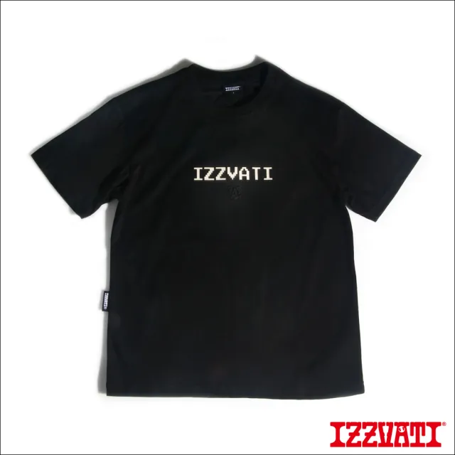 【IZZVATI】像素LOGO壓印短T-黑色(品牌LOGO經典款)