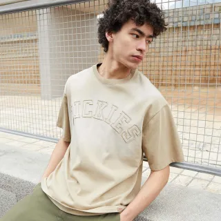 【Dickies】男女款沙色純棉胸前弧型大Logo設計寬鬆休閒短袖T恤｜DK013086CH1