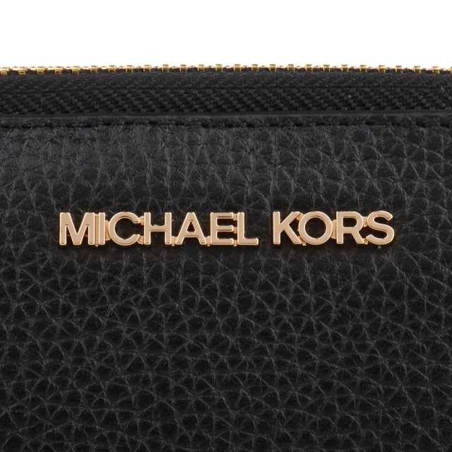 【Michael Kors】金字荔枝紋皮革掛帶手機包/中夾(素面黑)