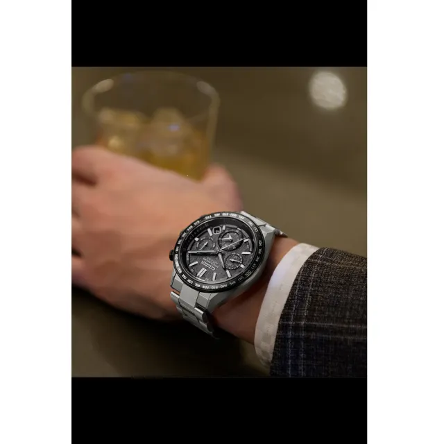【CITIZEN 星辰】太空髮絲面盤鈦金屬光動能GPS對時錶/44.6mm(CC4058-67X)