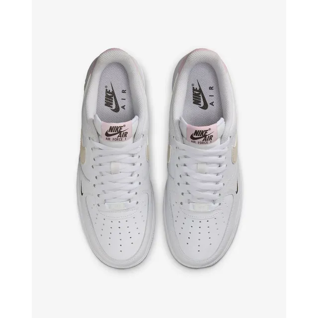 【NIKE 耐吉】運動鞋 休閒鞋 女鞋 男鞋 W AIR FORCE 1 07 白 粉 小勾 雙勾 AF1 低筒 荔枝皮(HF9992100)