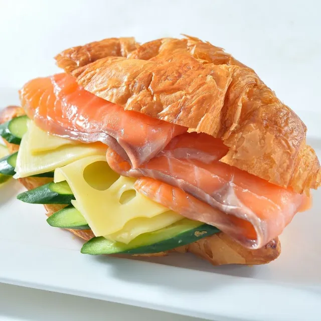 【鮮綠生活】智利頂級原料煙燻鮭魚切片 共6包(250g±10%/包)