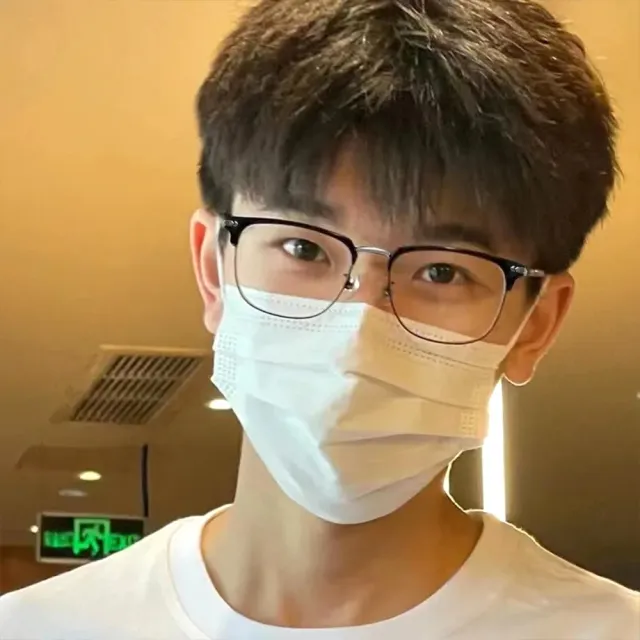 【KT DADA】半框眼鏡 黑框眼鏡 男生眼鏡 高品質 禮物 眼鏡 眼鏡框 眼鏡架 輕量鏡架 金屬眼