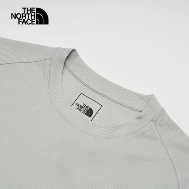 【The North Face 官方旗艦】北面男款灰色吸濕排汗防曬短袖T恤｜83TOA0M(上衣/運動/防曬)