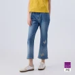 【ILEY 伊蕾】亮片刺繡棉質微喇牛仔褲(淺藍色；M-XL；1242338618)