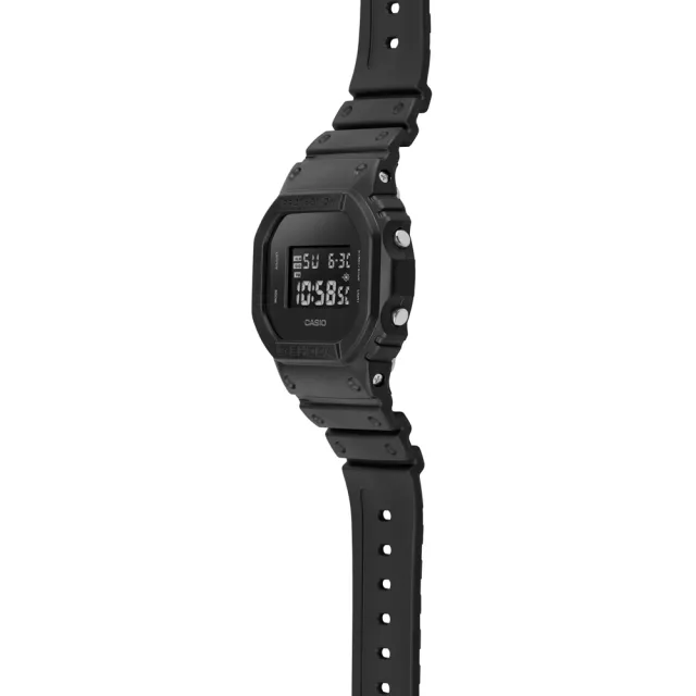 【CASIO 卡西歐】G-SHOCK 簡單率性 全黑設計 經典方形系列_DW-5600UBB-1_42.8mm