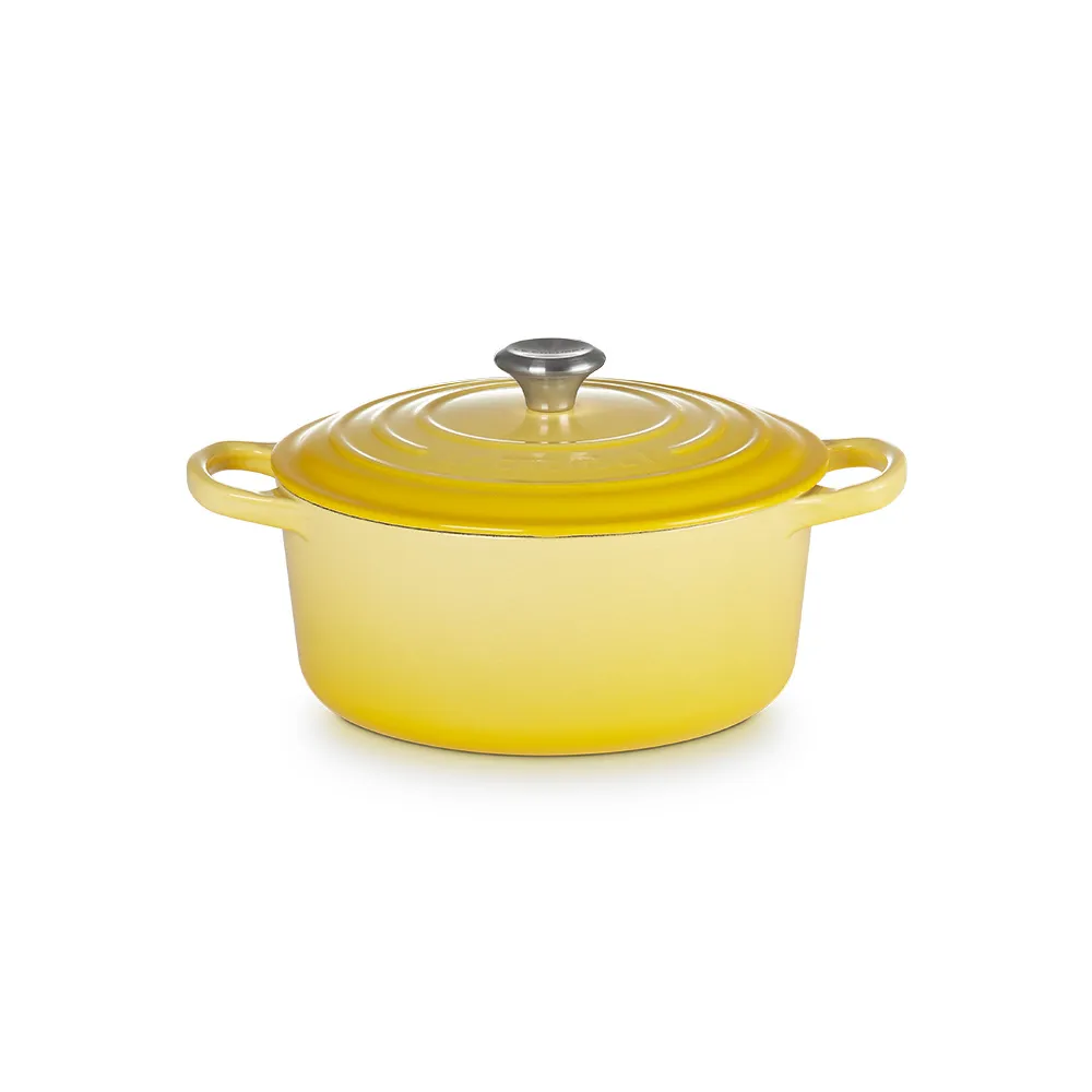 【Le Creuset】典藏琺瑯鑄鐵鍋圓鍋 22cm(閃亮黃-鋼頭)