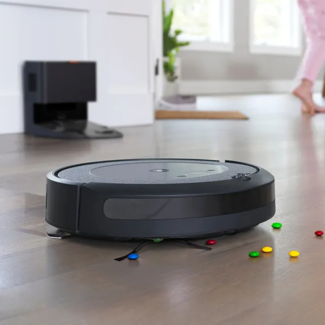 【iRobot】Roomba Combo i5+ 掃拖+自動集塵掃拖機器人 買1送1超值組(Roomba i3+升級版 保固1+1年)