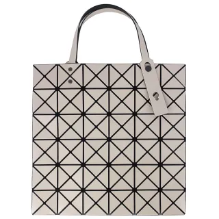 【ISSEY MIYAKE 三宅一生】BAOBAO 亮面方格6x6肩背/手提包(米色)