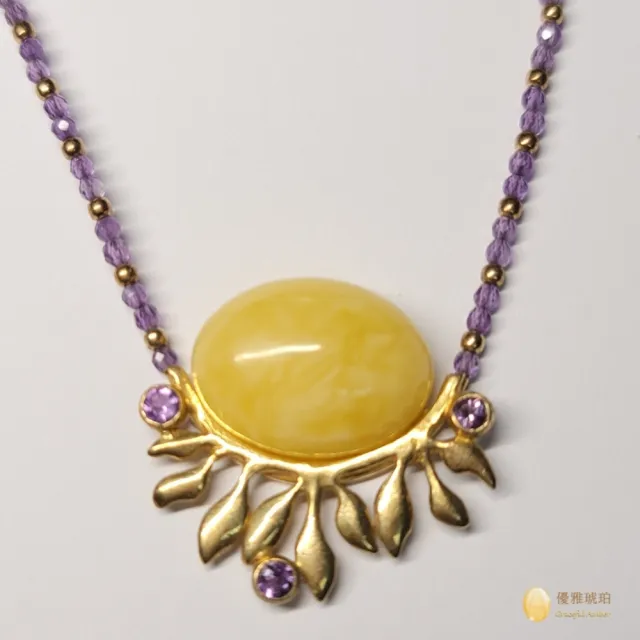 【優雅琥珀】橢圓蛋面型 優美流紋蜜蠟項鍊(鑽切面紫水晶鍊  具鑑定證書)
