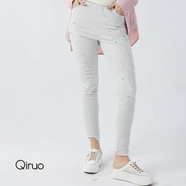 【Qiruo 奇若名品】珍珠點綴抓破鬚口淺灰白彈性緊身款 專櫃牛仔褲 9123C-20