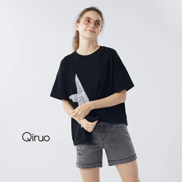 【Qiruo 奇若名品】純棉短袖棉T 星星符號不規則剪裁黑色寬鬆上衣3050A