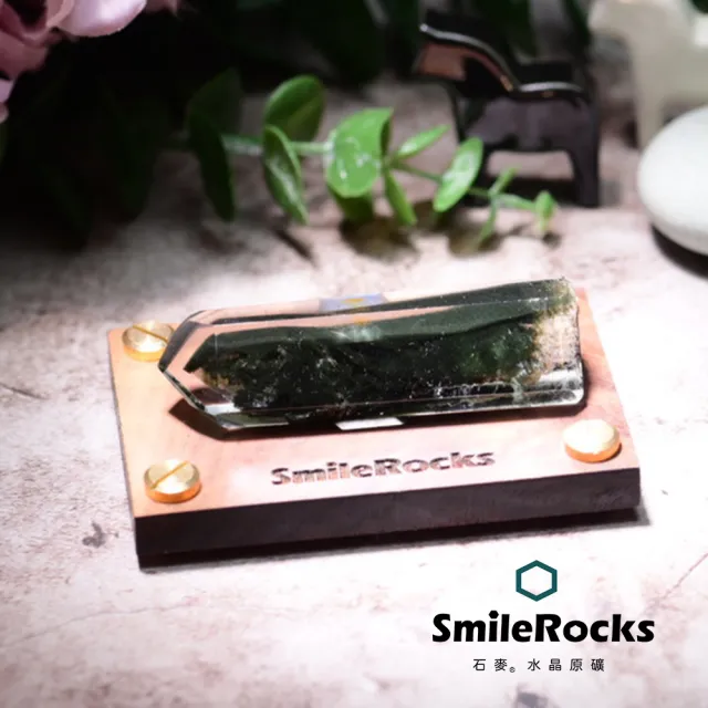【SmileRocks 石麥】石麥水晶原礦  綠幽靈老礦水晶柱No.621290826(SmilePad 6X9底板)