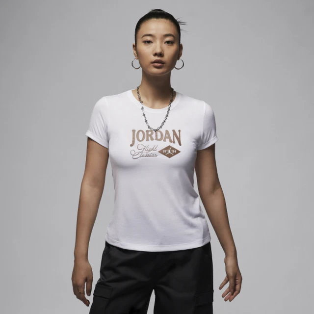 NIKE 耐吉 短袖 上衣 T恤 運動 休閒 腰身 女 AS W J SS GFX SLIM TEE 白色 喬丹(FN5724101)