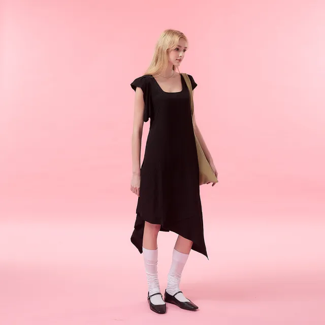 【ICHE 衣哲】Cop.Copine 法式輕奢光澤感方領層次拼接不規則造型長洋裝