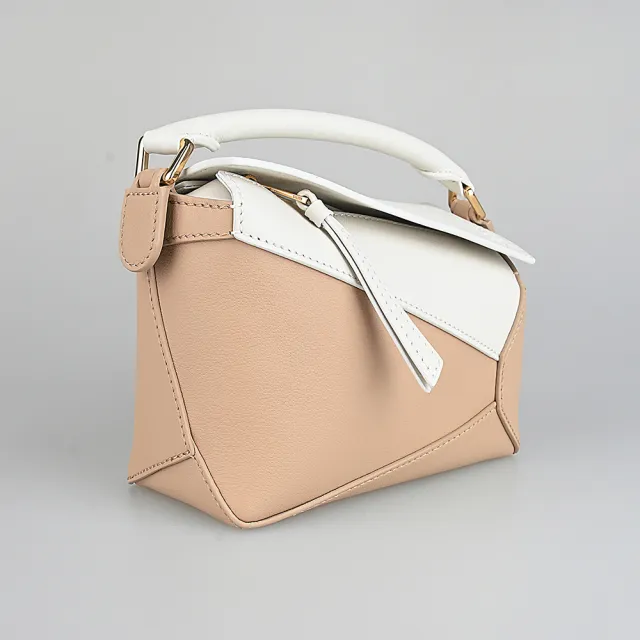 【LOEWE 羅威】LOEWE Puzzle經典壓印LOGO拼圖撞色小牛皮手提肩背斜背包『entrupy安心購』