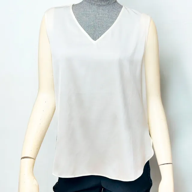 都會V領92%蠶絲親膚素面背心(共2色)