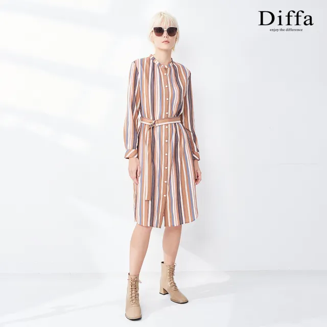 【Diffa】粉咖條前開襟設計連身洋裝-女