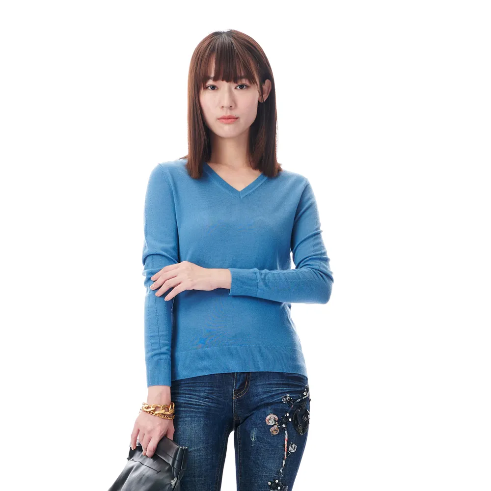 【KeyWear 奇威名品】輕柔舒適V領針織毛衣(共4色)
