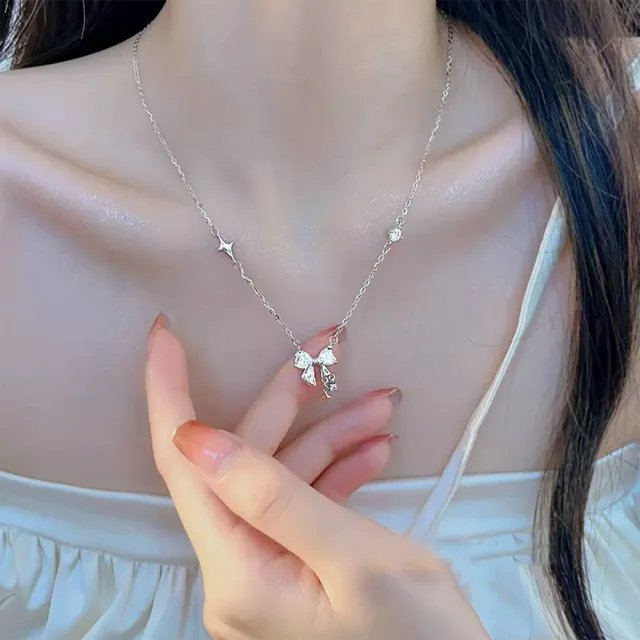【MoonDy】蝴蝶結項鍊 韓國項鍊 鎖骨鍊 項鍊 銀項鍊 抗過敏 純銀項鍊 輕奢項鍊 銀飾 送閨 