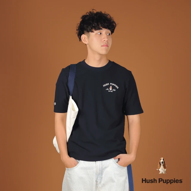 Hush Puppies 男裝 上衣 簡約品牌英文刺繡小狗寬版短袖上衣(丈青 / 44110106)